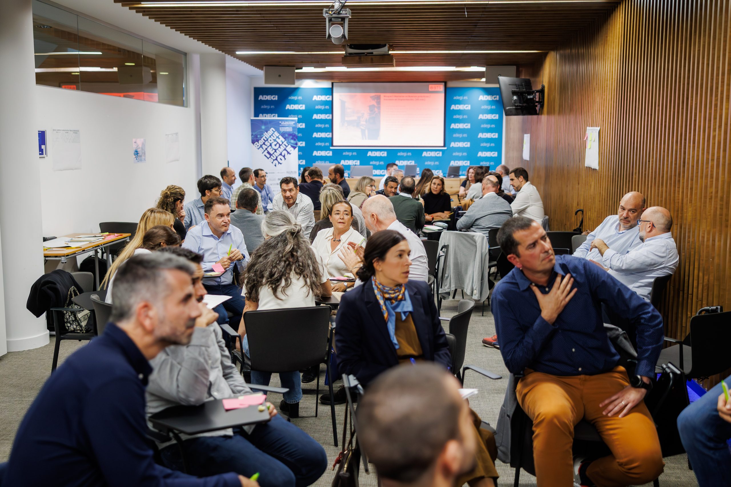 Dinámica de trabajo Mesa BIM-Tech BBTS25